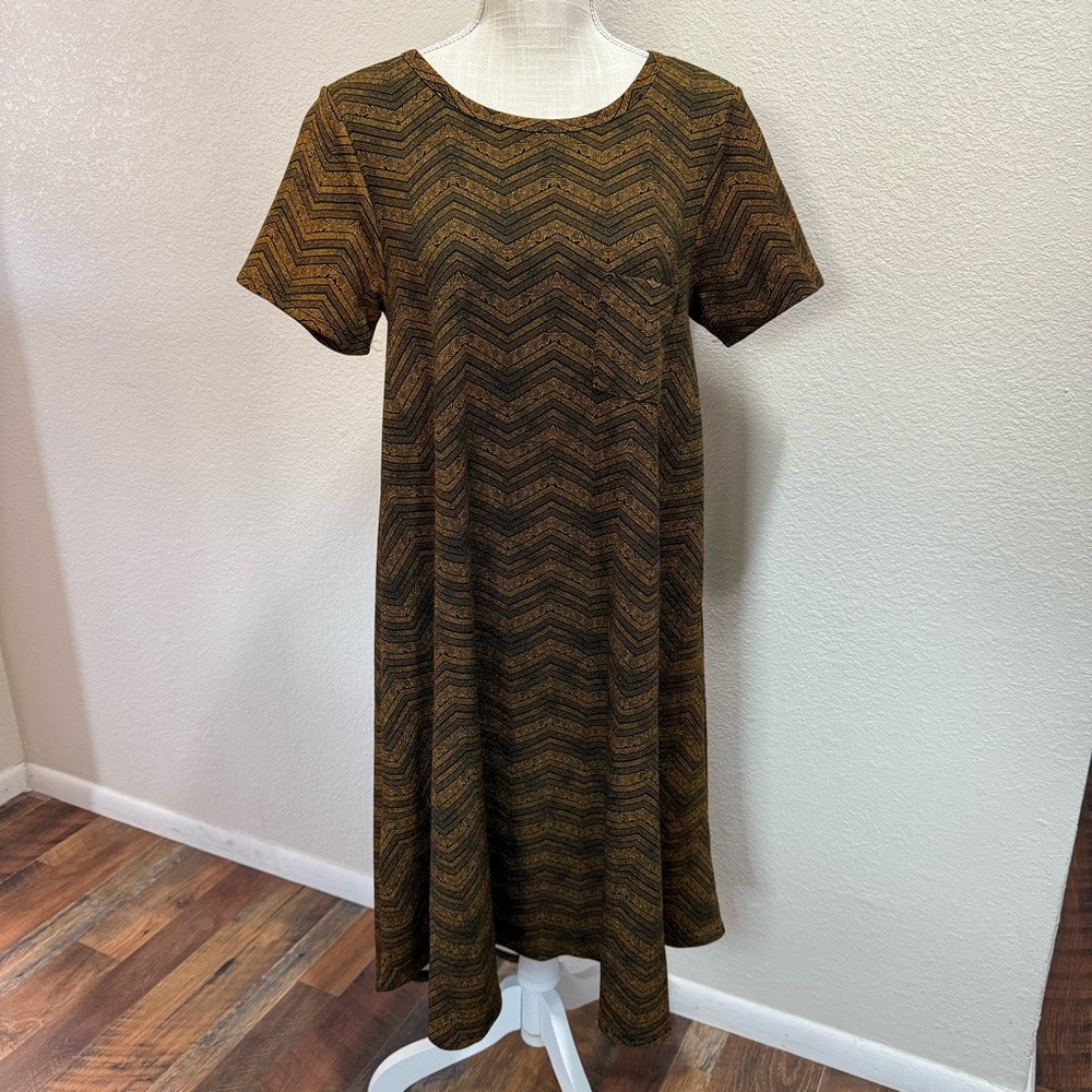 🌵 2/$20 LuLaRoe - Carly - Chevron Patterned Brown Dress - NWT - Size Small